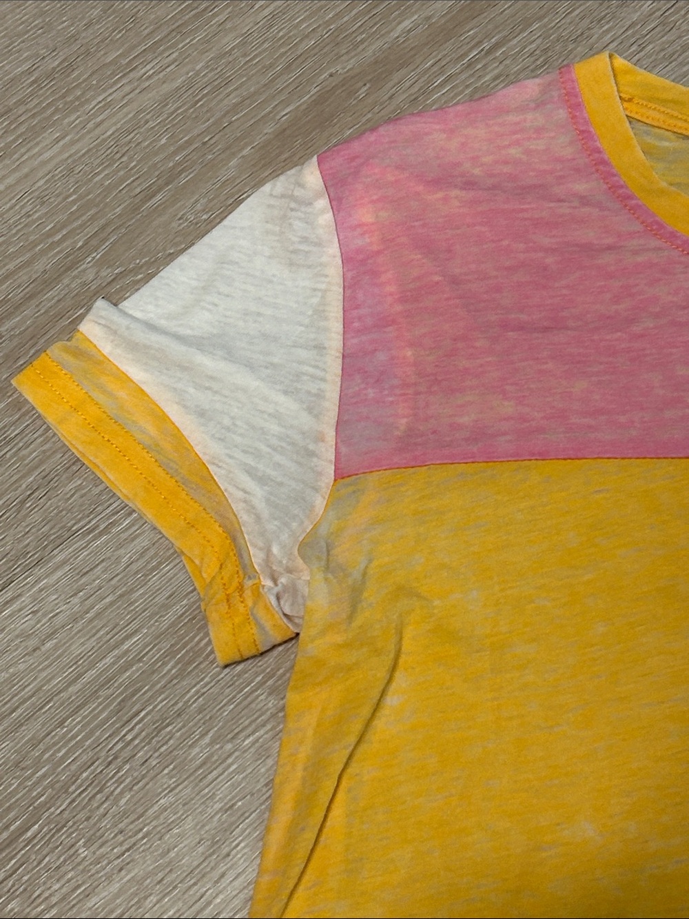 True Craft Vintage Inspired Short Sleeve Colorblock Short Sleeve Tee Sz Medium - Picture 3 of 7